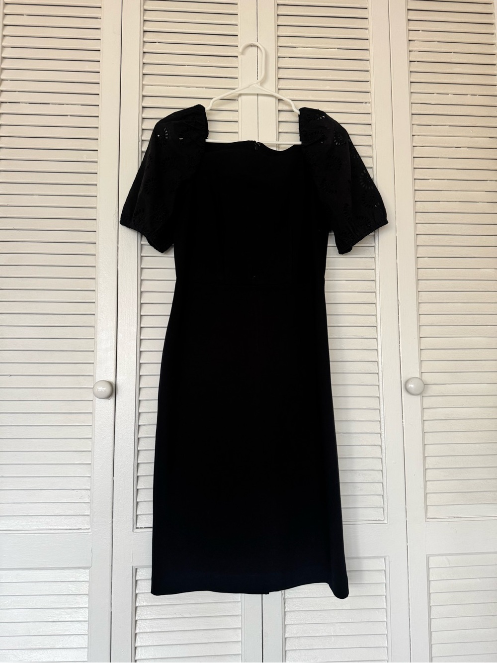 Ann Taylor Black Puff-Sleeve Midi Dress